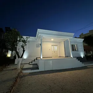 https://vila-ademi.albaniahotels.org